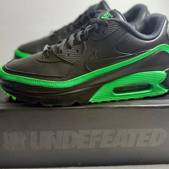 Undefeated x Nike Air Max 90 Black Green Spark Sz12 - | OG box and ex laces Rare - Picture 5 of 13
